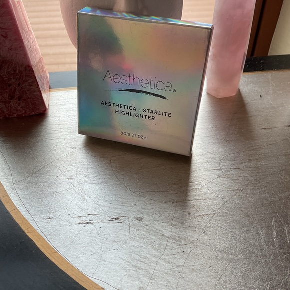 Aesthetica - Picture 2 of 3